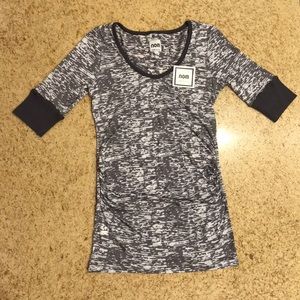 Nom Grey and White T-Shirt